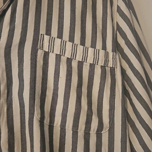 Victoria Secret collared Night shirt XL - Picture 3 of 6